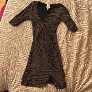 Elegant Black and Gold Long Sleeve Dress
